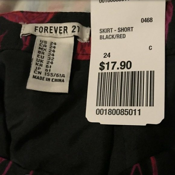 Forever 21 Red Floral Skirt - Picture 2 of 2